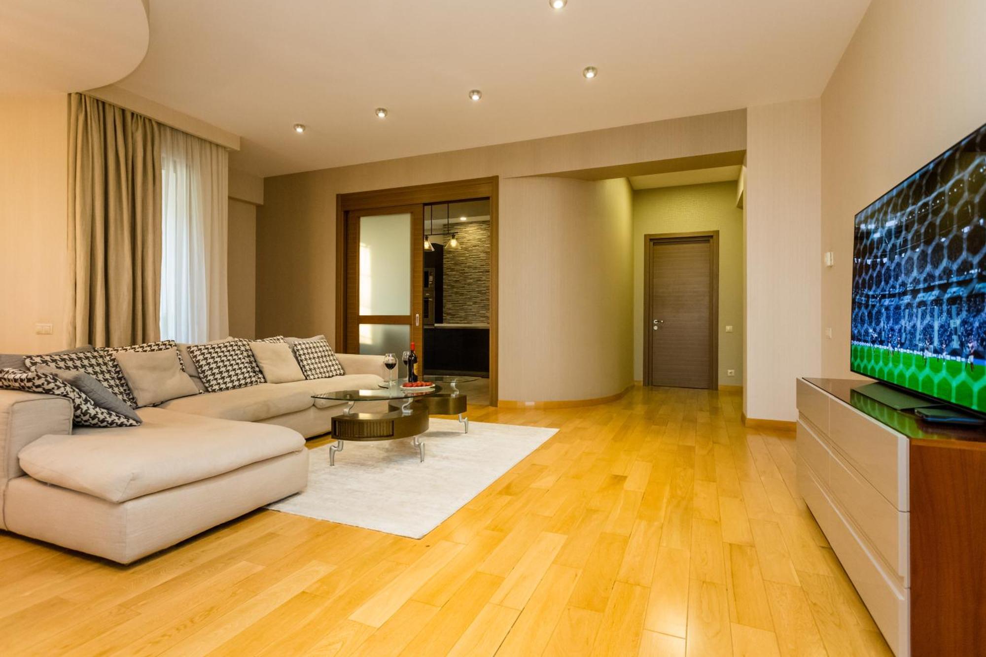 New Age Living Appartement Tbilisi Buitenkant foto