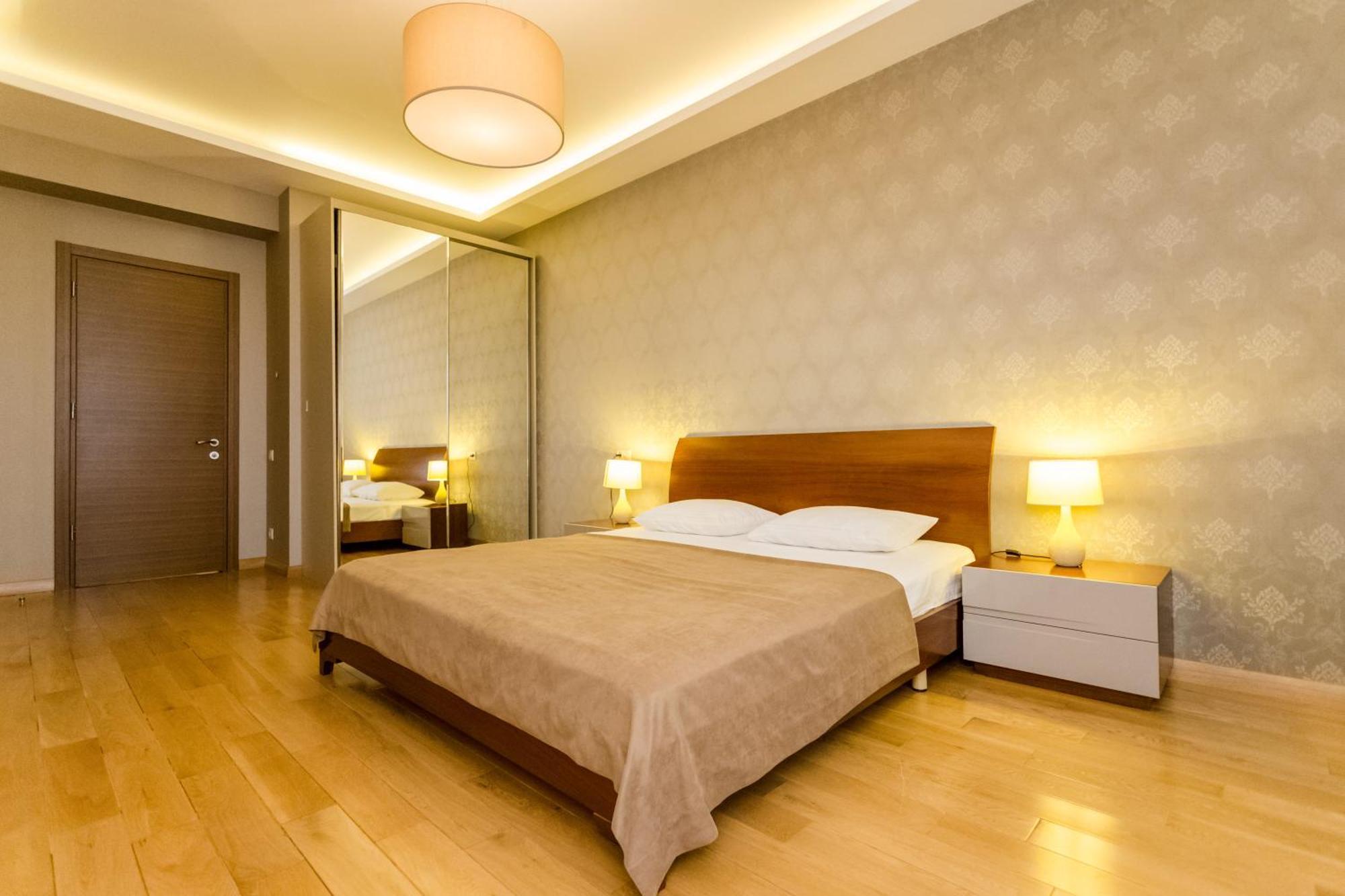 New Age Living Appartement Tbilisi Buitenkant foto