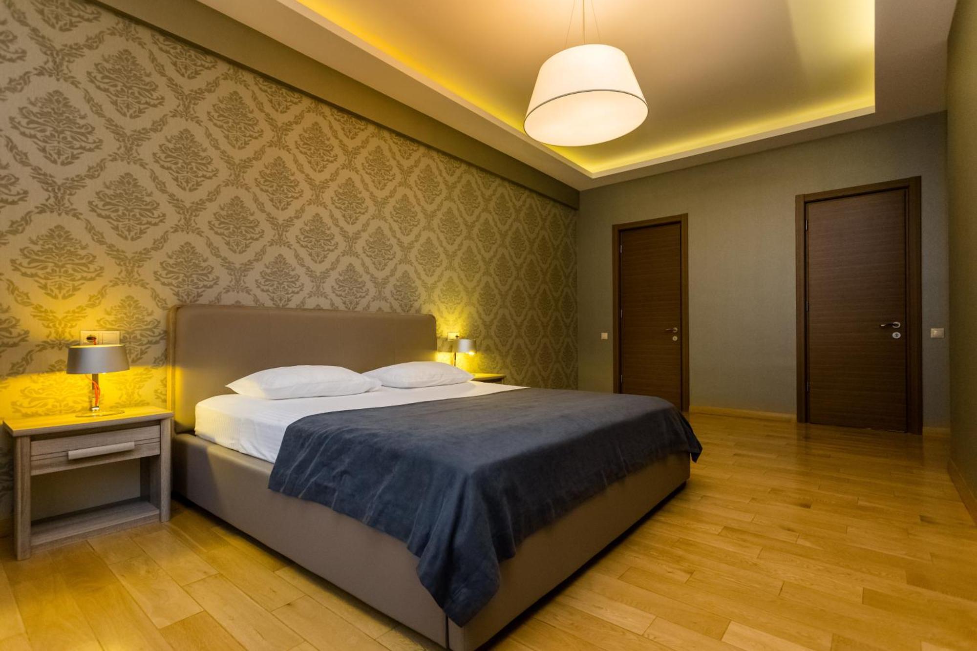 New Age Living Appartement Tbilisi Buitenkant foto