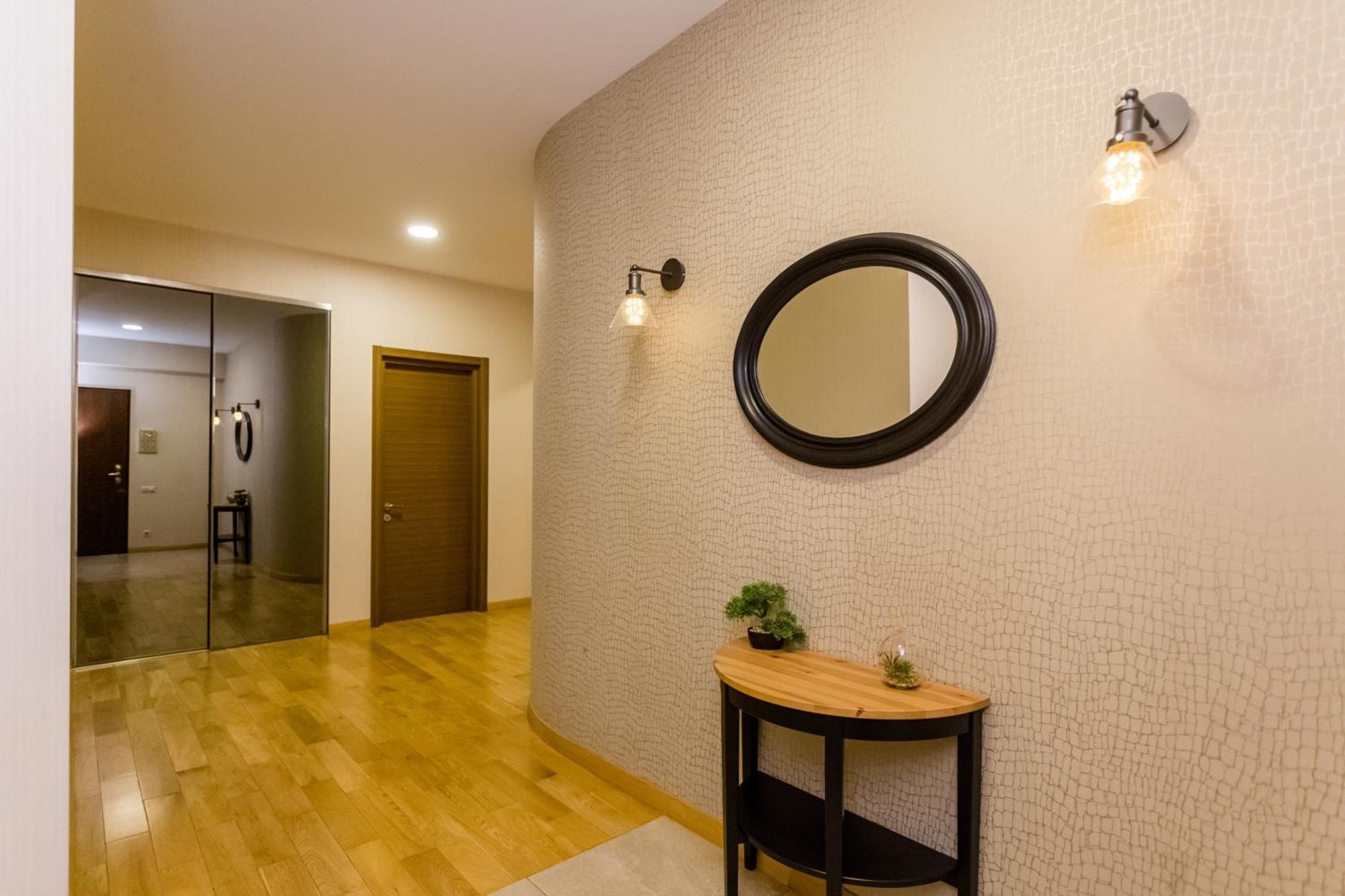 New Age Living Appartement Tbilisi Buitenkant foto